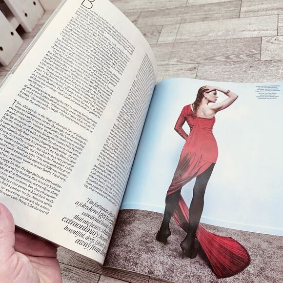 ELLE Magazine April 2024 - Nicole Kidman Cover - UNREAD - Picture 5 of 15